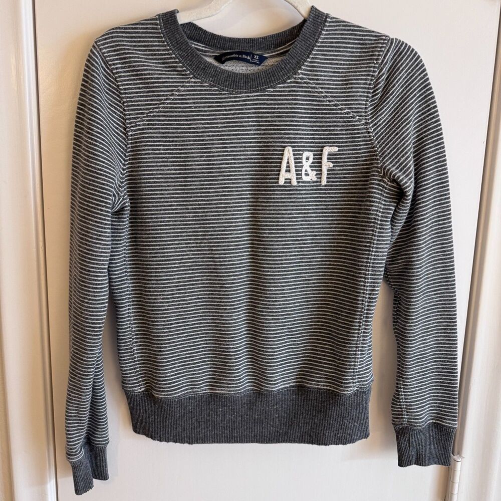 Womens Abercrombie & Fitch A&F Gray/White Stripe Crewneck Sweatshirt Size XS